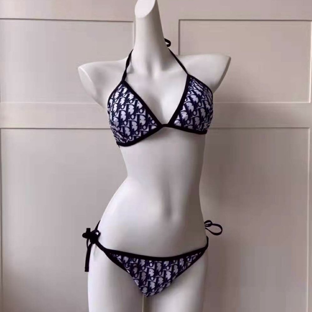 Sexy bikini👙 - Picture 3 of 6